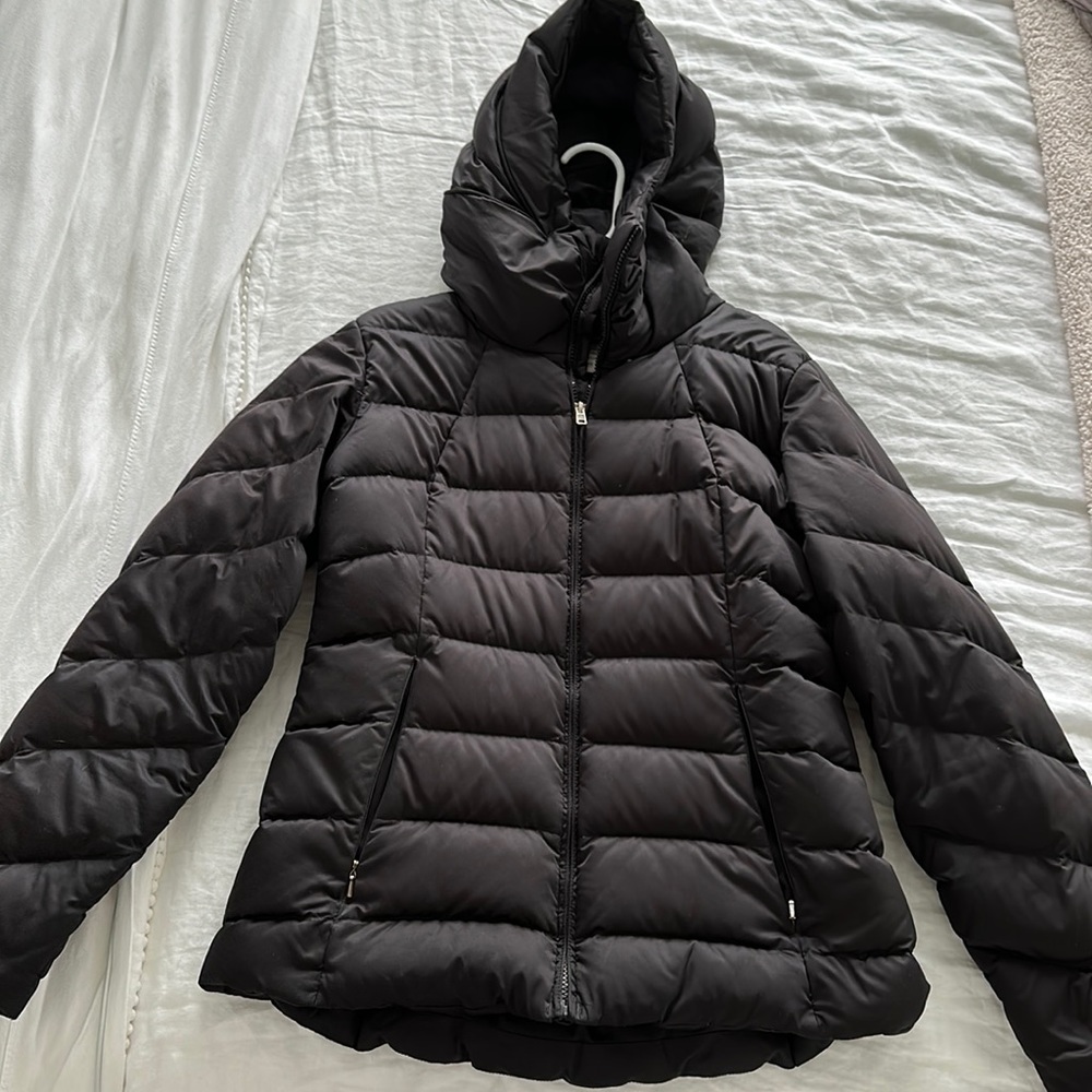Women’s Patagonia Black Down Puffer Jacket